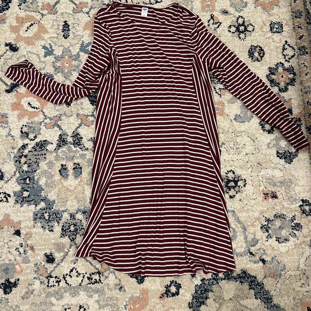 Maternity - Medium- Old Navy Red and White Raglan Long Sleeve Dress